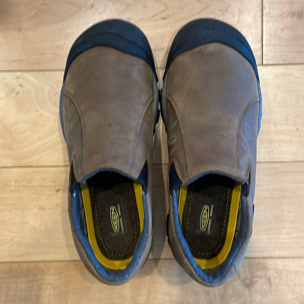 Keen “Brixen” Slip On Mules Size 10.5